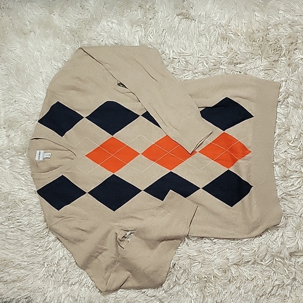 Men's tan argyle crewneck sweater